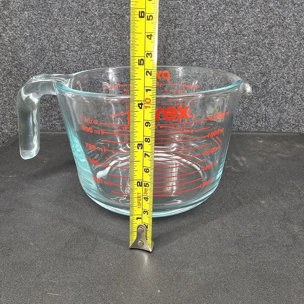 Pyrex 4 Cup 32 Oz. Glass Measuring Cup Mixing Bowl Red Letter Made in USA